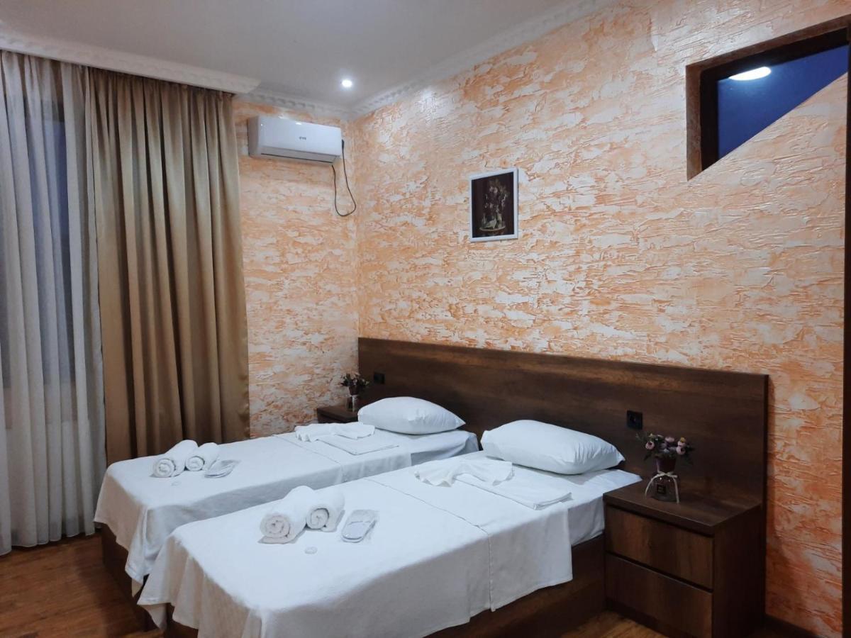 Inaisi Hotel Κουτάισι Εξωτερικό φωτογραφία